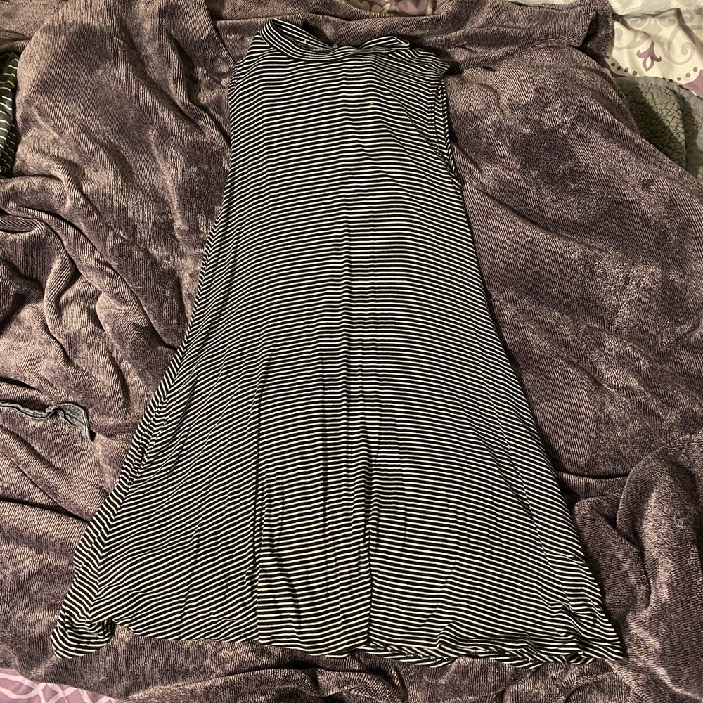 Elan Sleeveless Dress